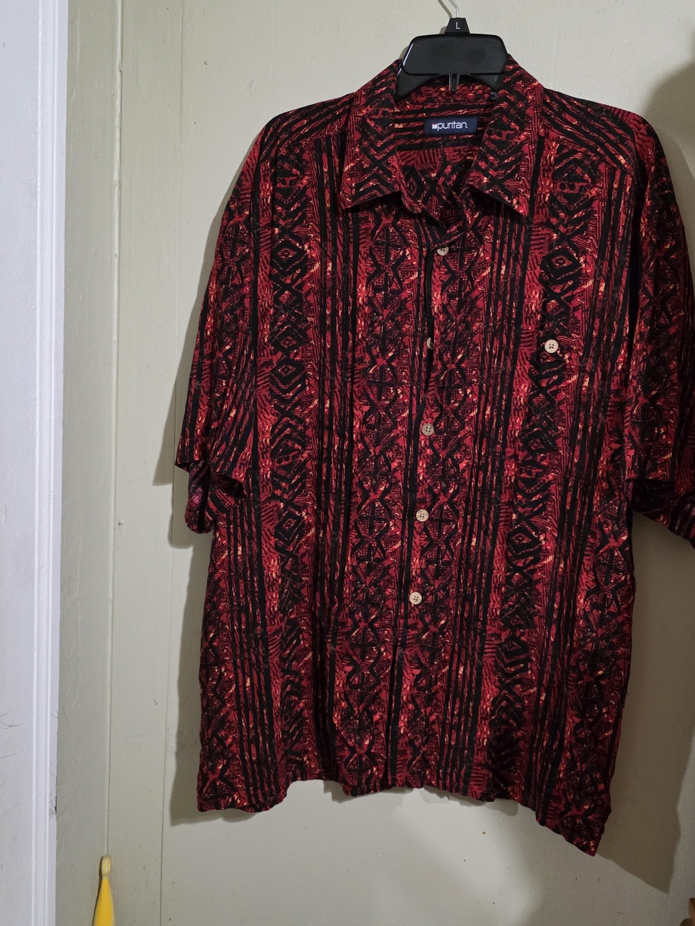 Puritan Red and Black Patterned Short-Sleeve Button-Down Shirt Used Size Xl